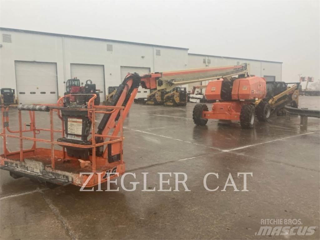 JLG 860SJ Kĺbové plošiny