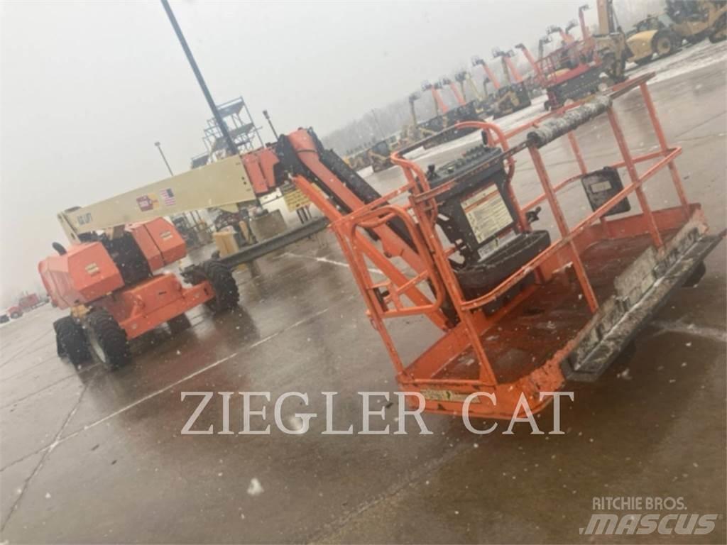 JLG 860SJ Kĺbové plošiny