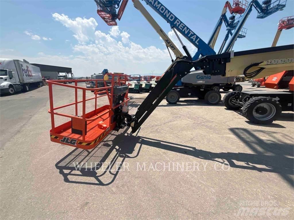 JLG 860SJ Kĺbové plošiny