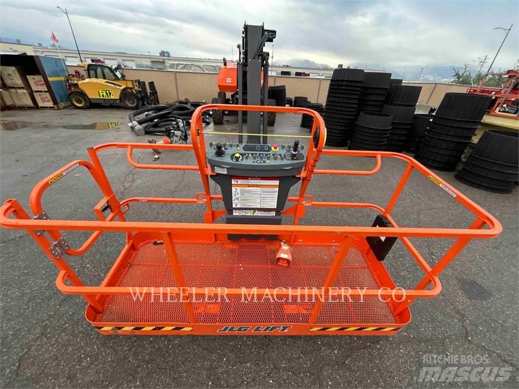 JLG 860SJ Kĺbové plošiny