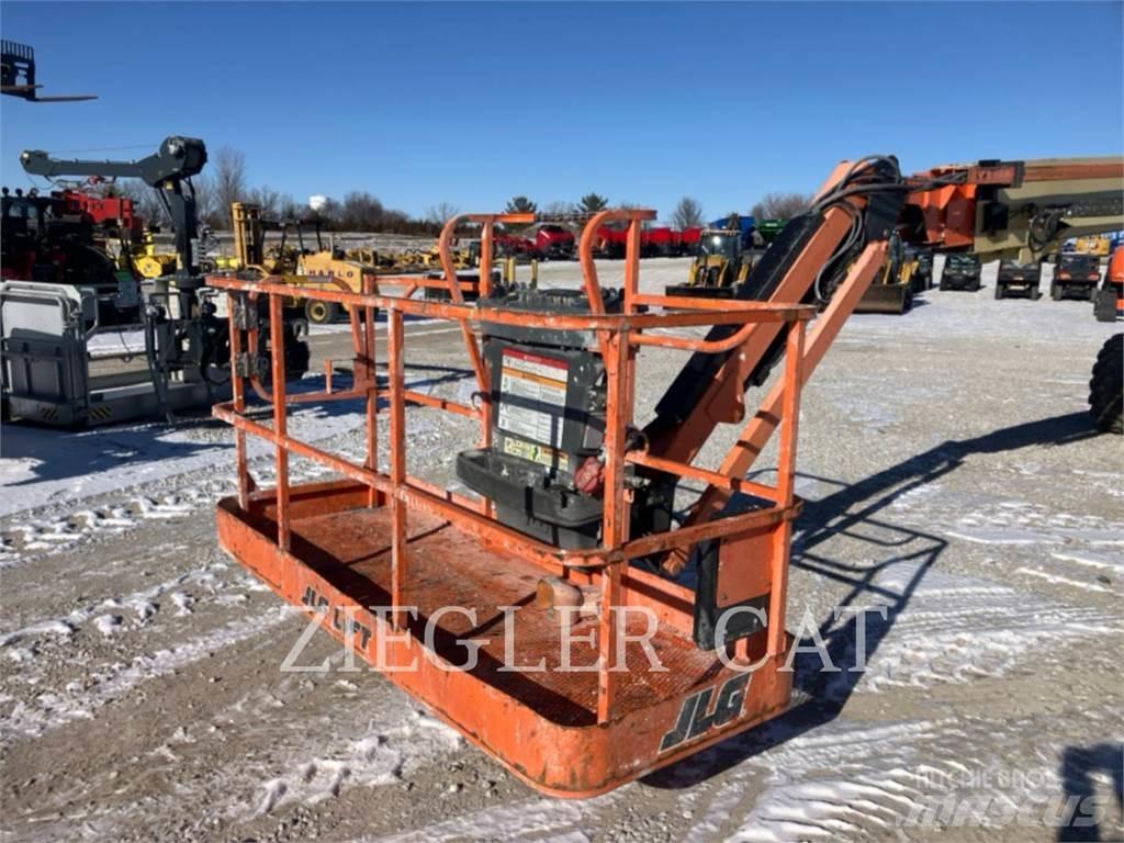 JLG 860SJ Kĺbové plošiny