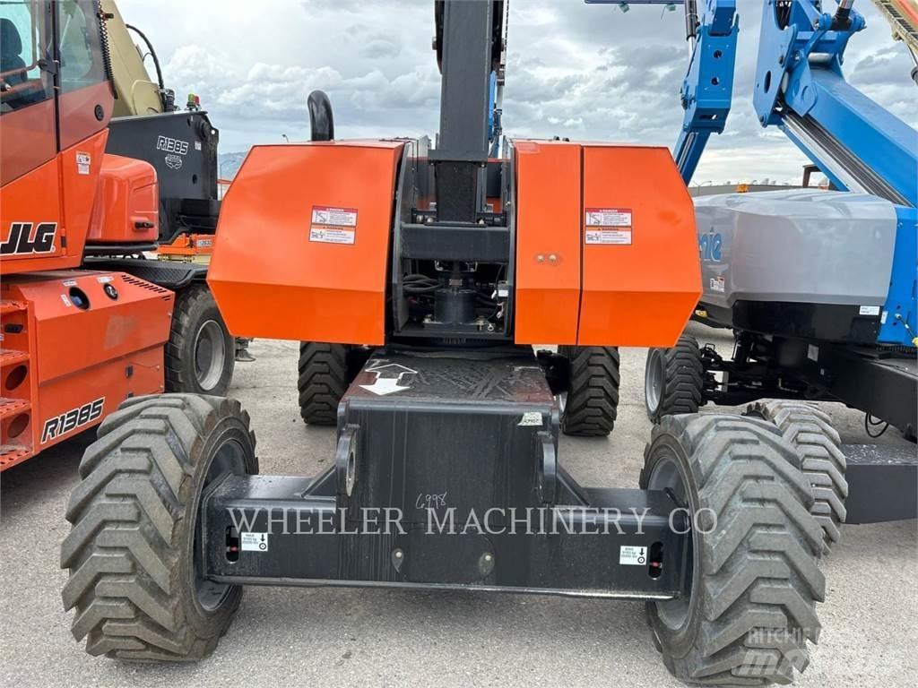 JLG 860SJ SP Kĺbové plošiny