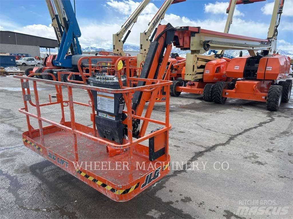 JLG 860SJ SP Kĺbové plošiny