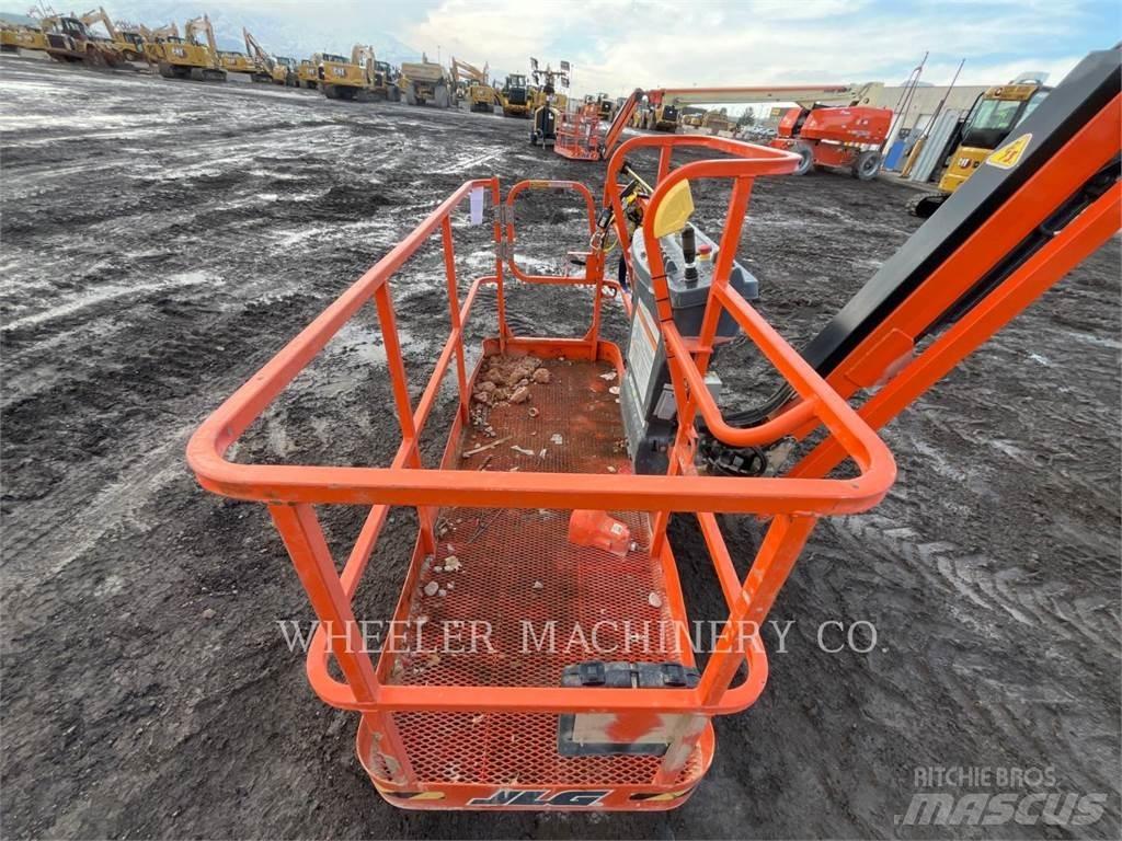 JLG 860SJ SP Kĺbové plošiny