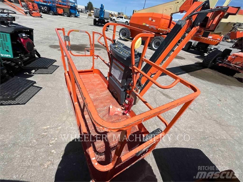JLG 860SJ SP Kĺbové plošiny