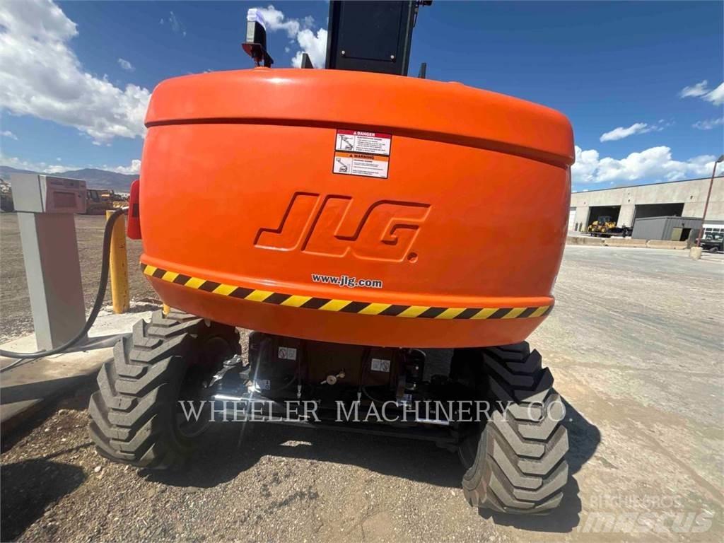 JLG 860SJ SP Kĺbové plošiny