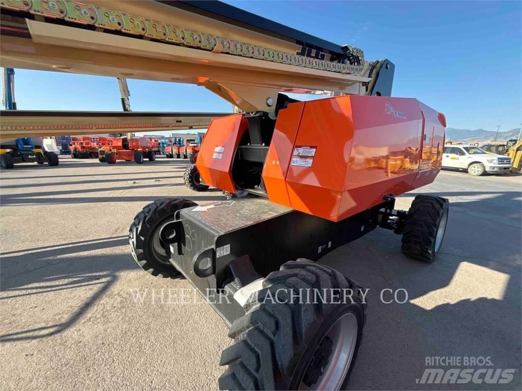 JLG 860SJ SP Kĺbové plošiny