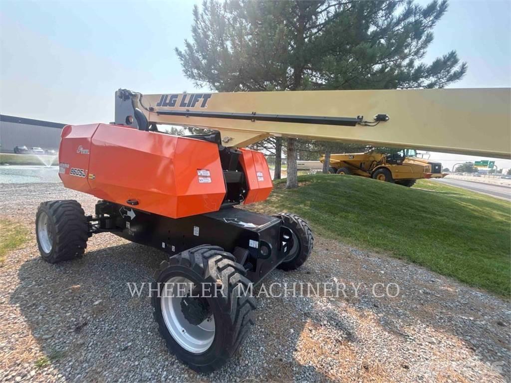 JLG 860SJ SP Kĺbové plošiny