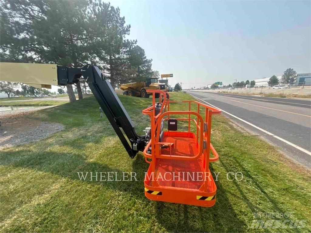 JLG 860SJ SP Kĺbové plošiny