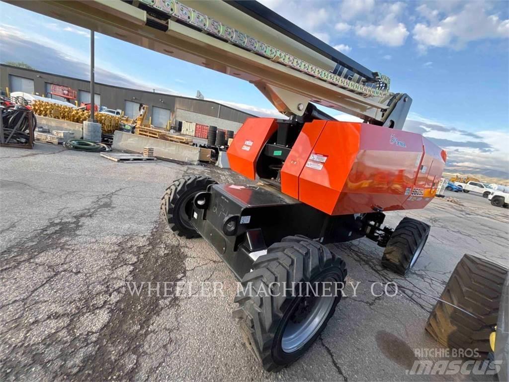 JLG 860SJ SP Kĺbové plošiny