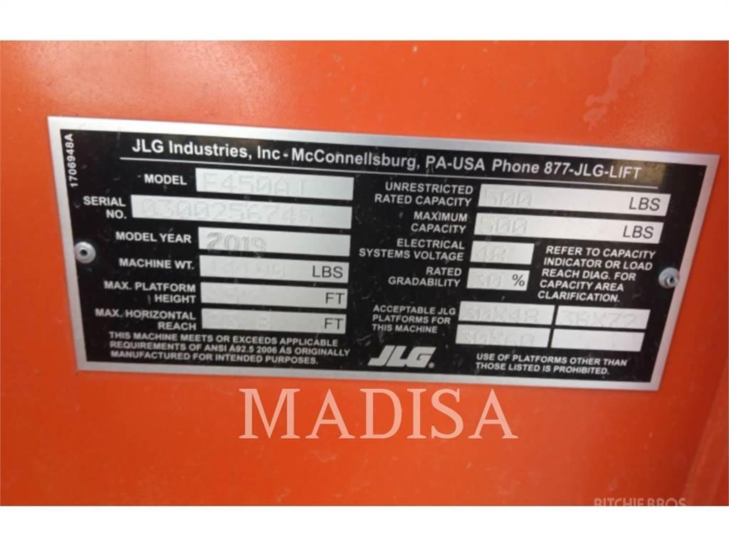 JLG E450AJ Kĺbové plošiny