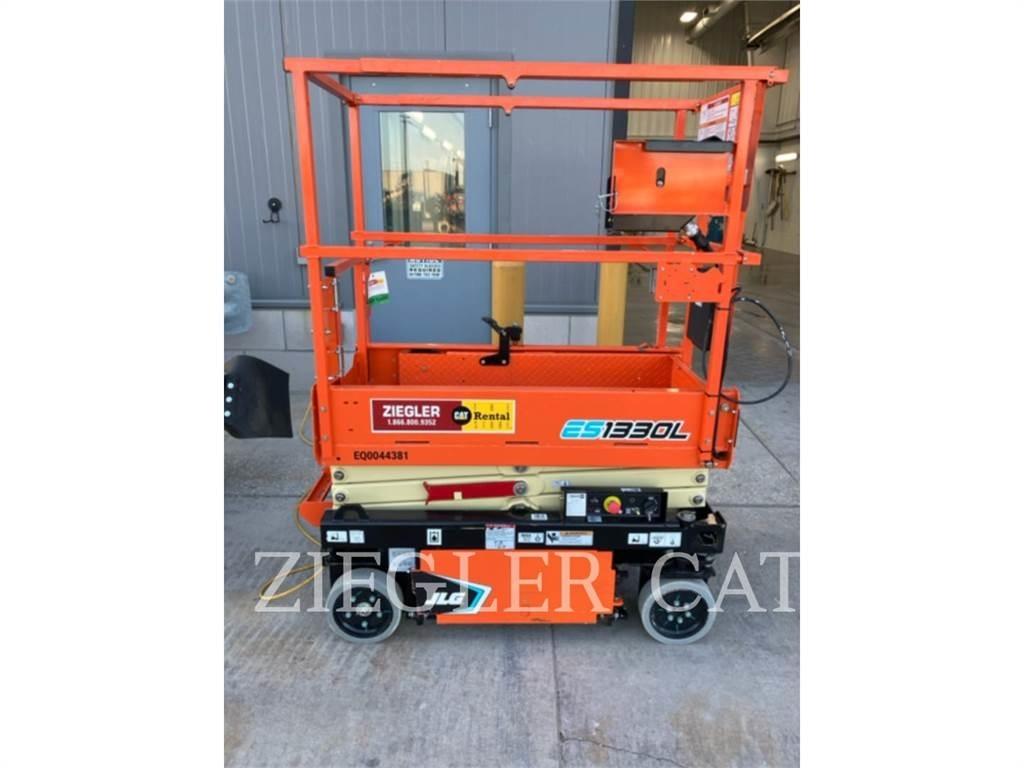 JLG ES1330L Nožnicové zdvíhacie plošiny