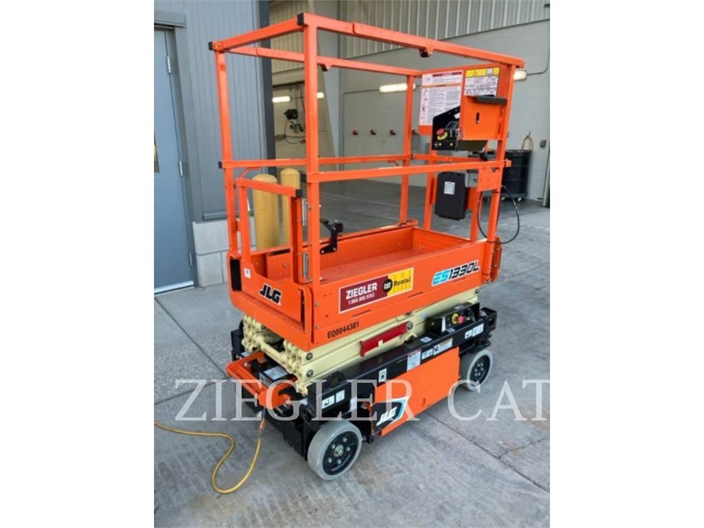 JLG ES1330L Nožnicové zdvíhacie plošiny