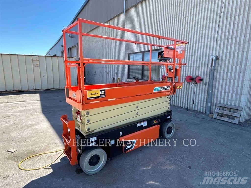 JLG ES2632 Nožnicové zdvíhacie plošiny