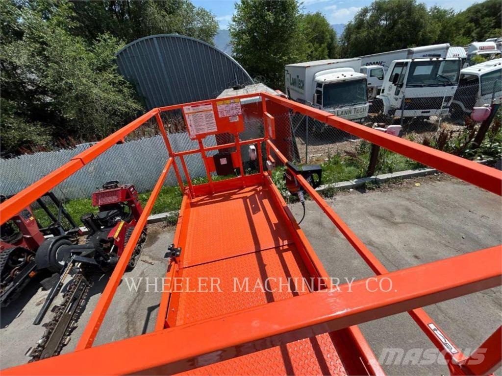 JLG ES3246 Nožnicové zdvíhacie plošiny