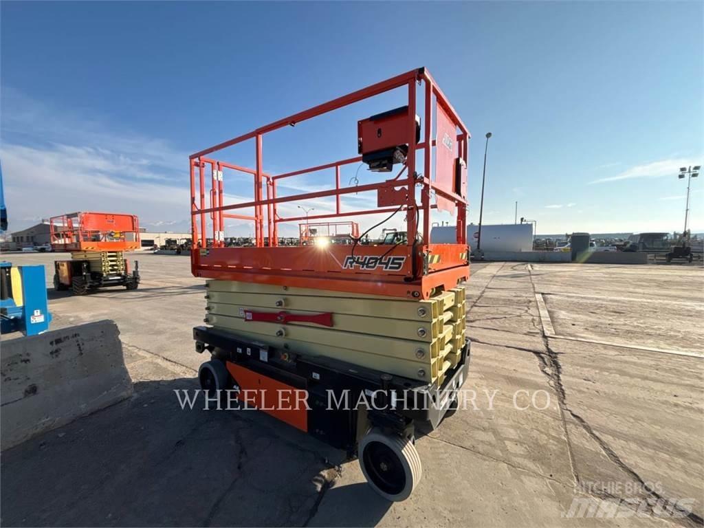 JLG R4045 Nožnicové zdvíhacie plošiny