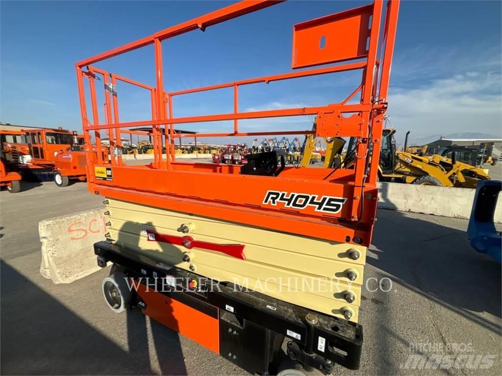 JLG R4045 Nožnicové zdvíhacie plošiny