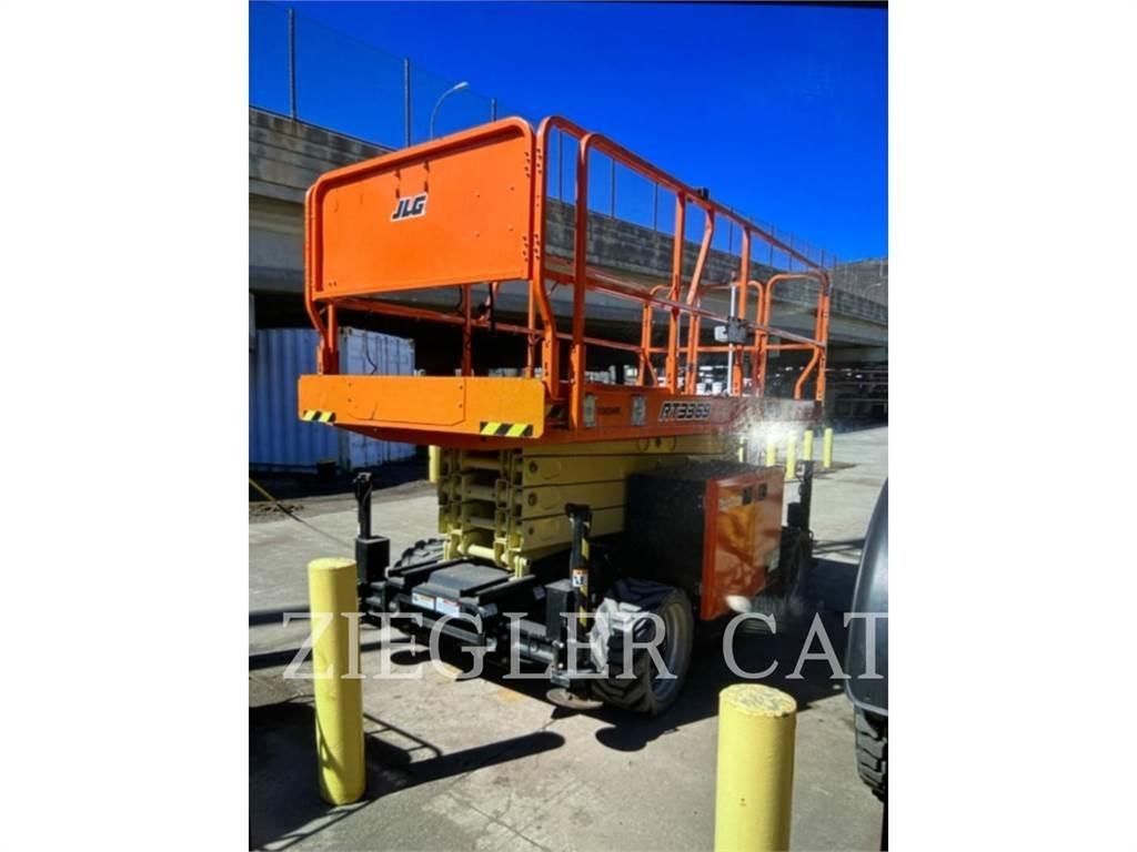 JLG RT3369 Nožnicové zdvíhacie plošiny