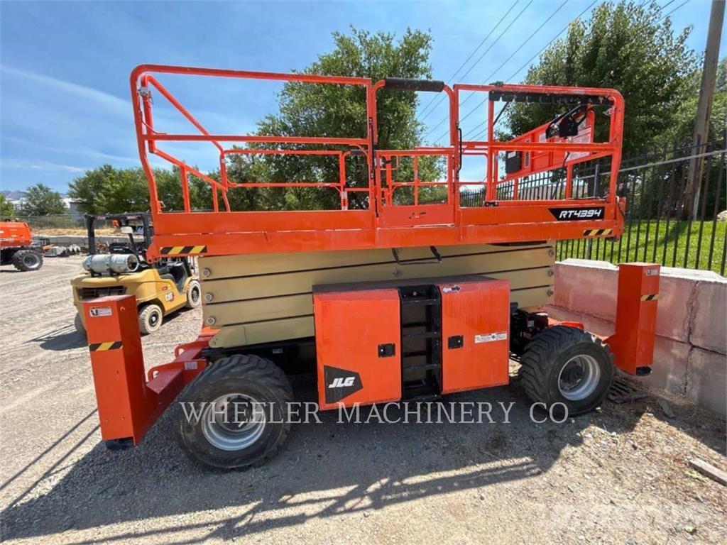 JLG RT4394 Nožnicové zdvíhacie plošiny
