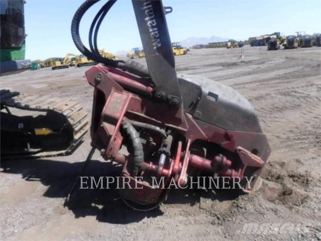 John Deere 2154G Pásové rýpadlá