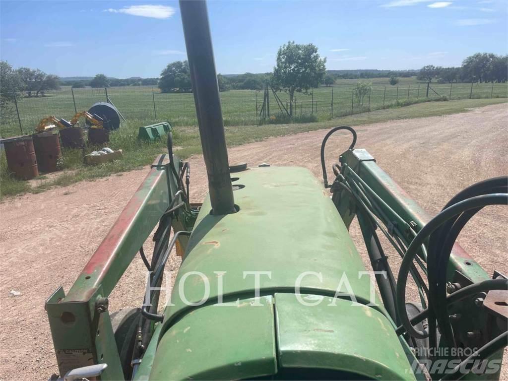 John Deere 2355 Traktory