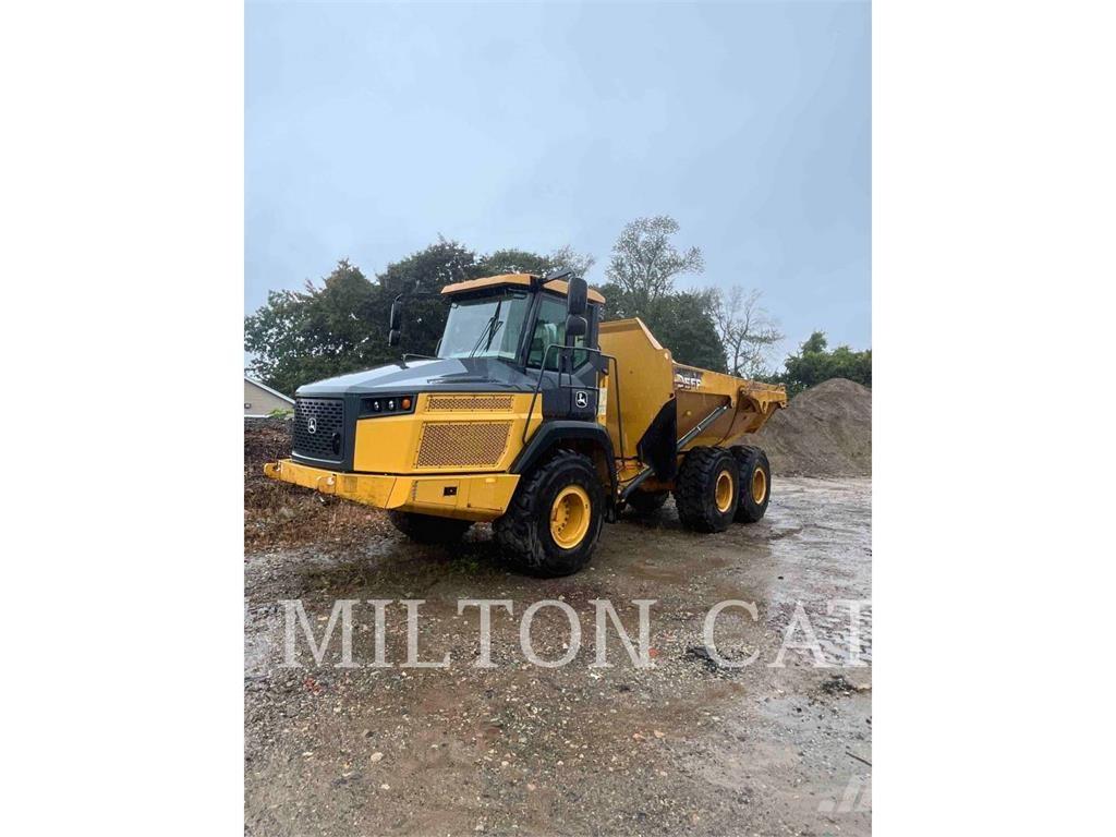 John Deere 260E Kĺbové nákladné autá