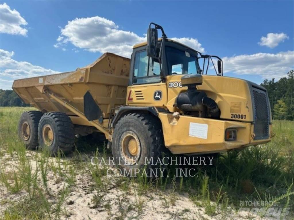 John Deere 300D Kĺbové nákladné autá