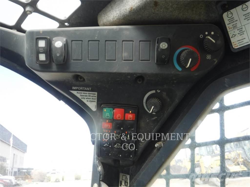 John Deere 317G Šmykom riadené nakladače