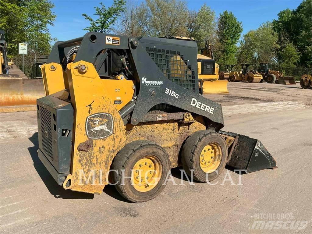 John Deere 318G Šmykom riadené nakladače