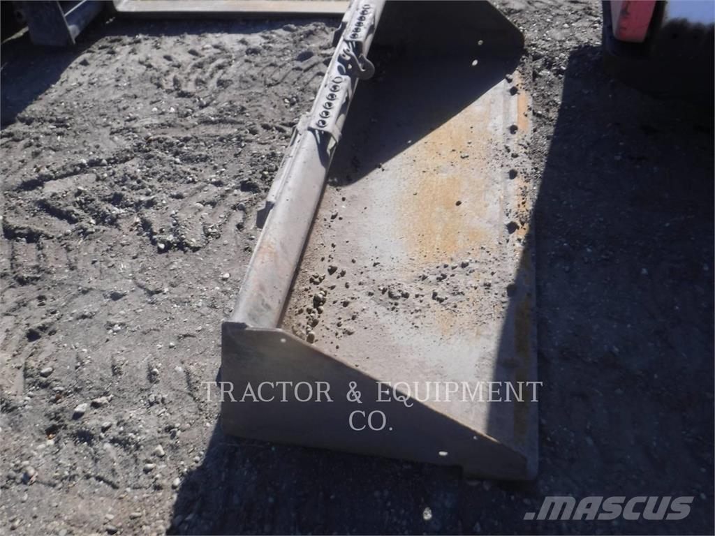 John Deere 320E Šmykom riadené nakladače