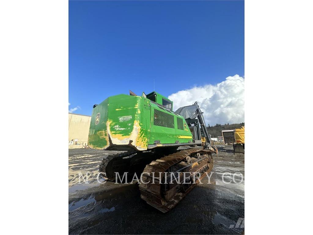 John Deere 3756G Lesné traktory