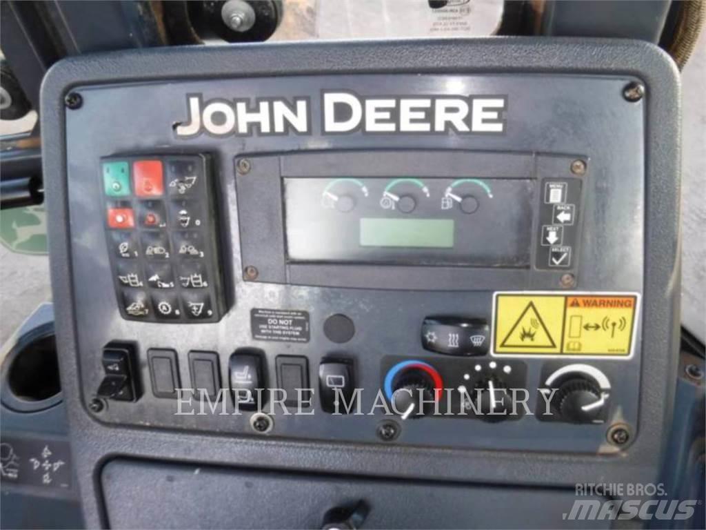 John Deere 410L Rýpadlo-nakladače