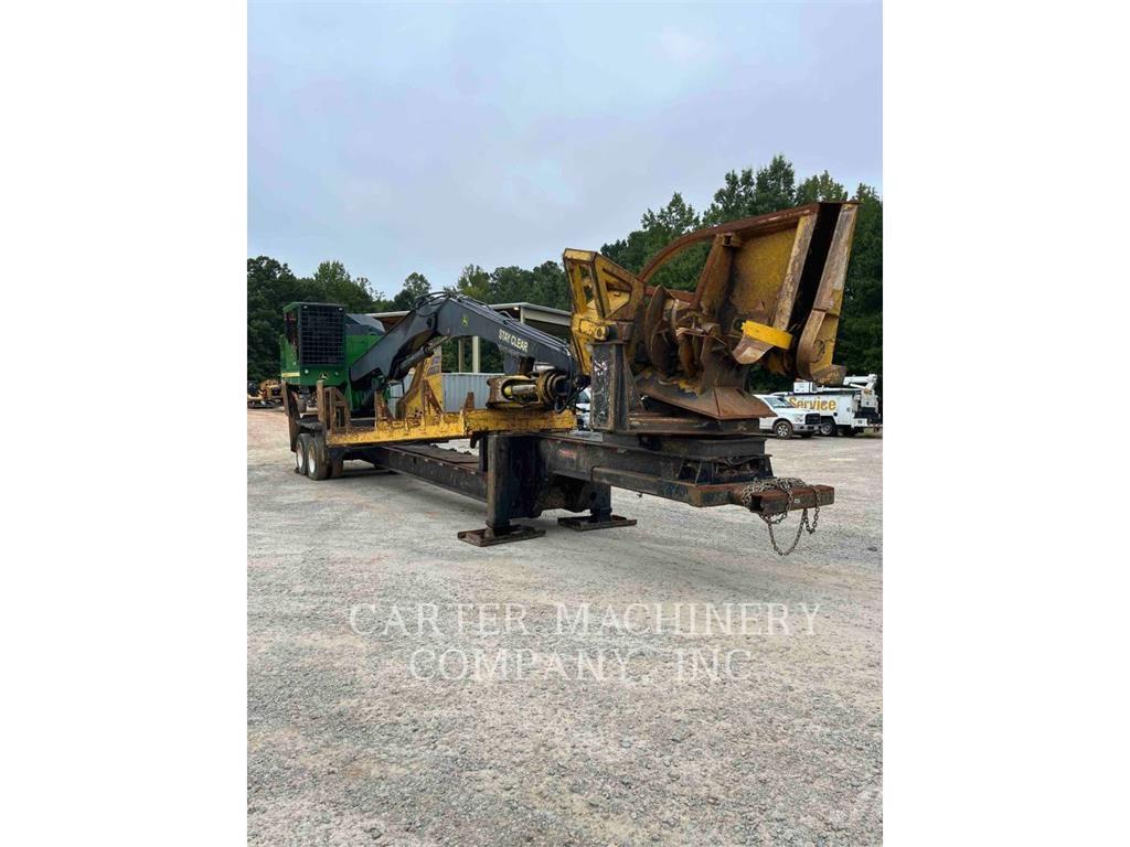 John Deere 437E Lesné nakladače