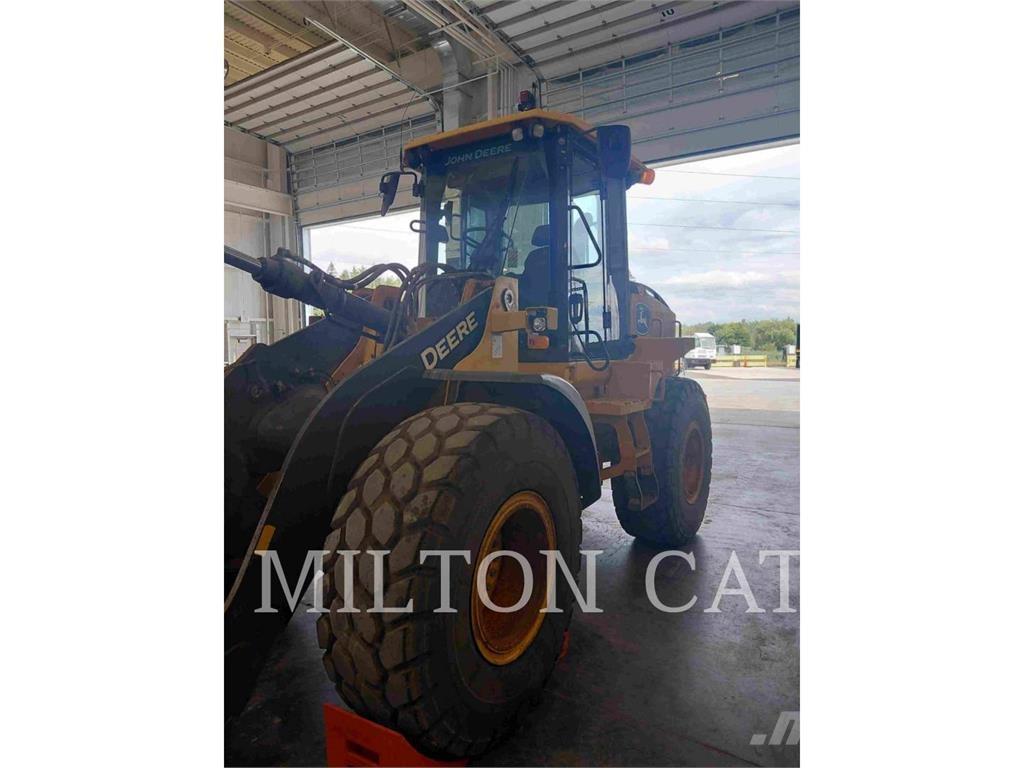 John Deere 524P Kolesové nakladače