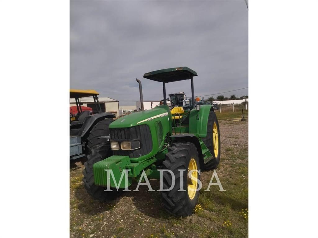 John Deere 6415 Traktory