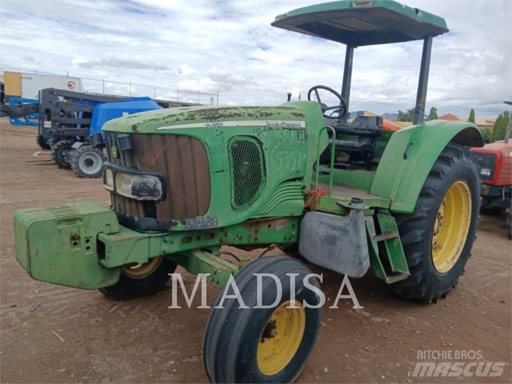 John Deere 6415 Traktory