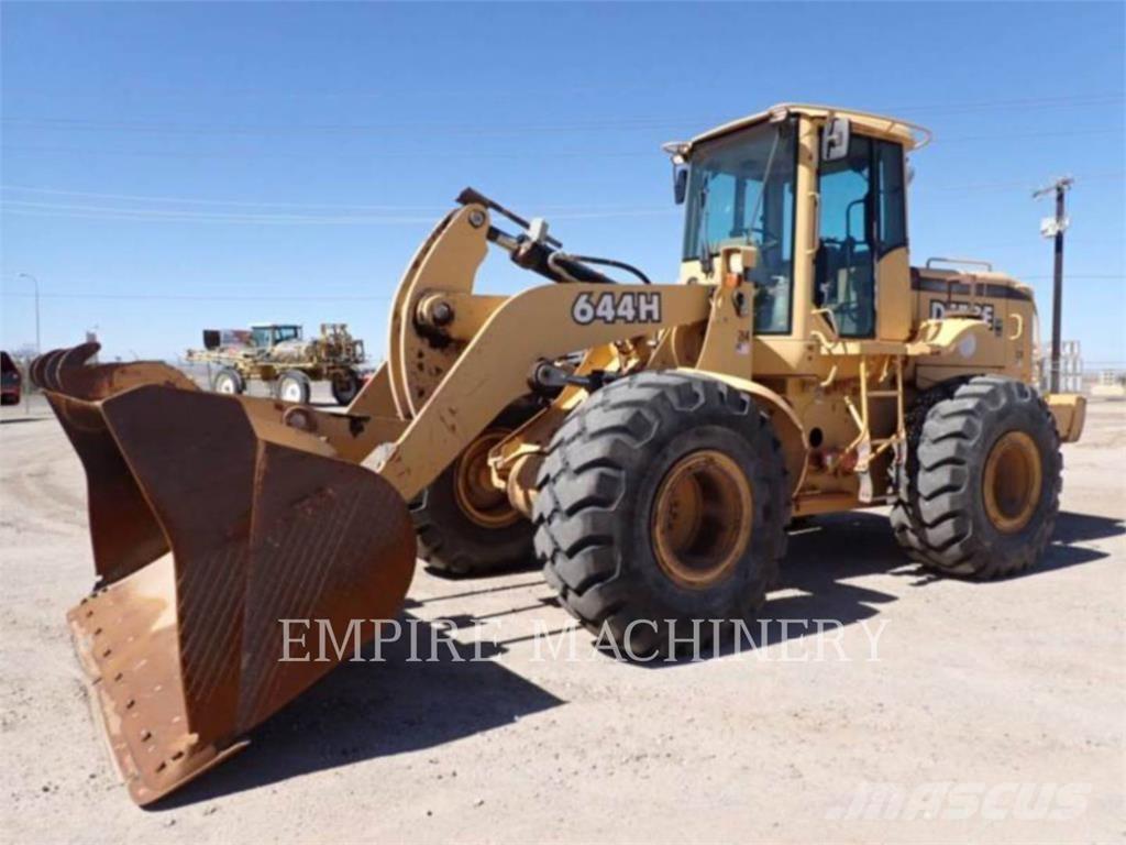 John Deere 644H Kolesové nakladače