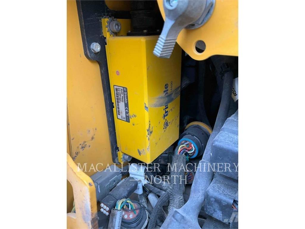 John Deere 650K Pásové dozéry