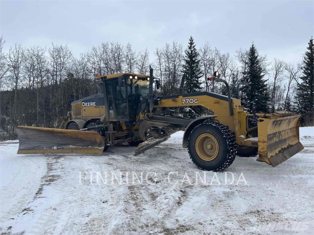 John Deere 770G Grejdery