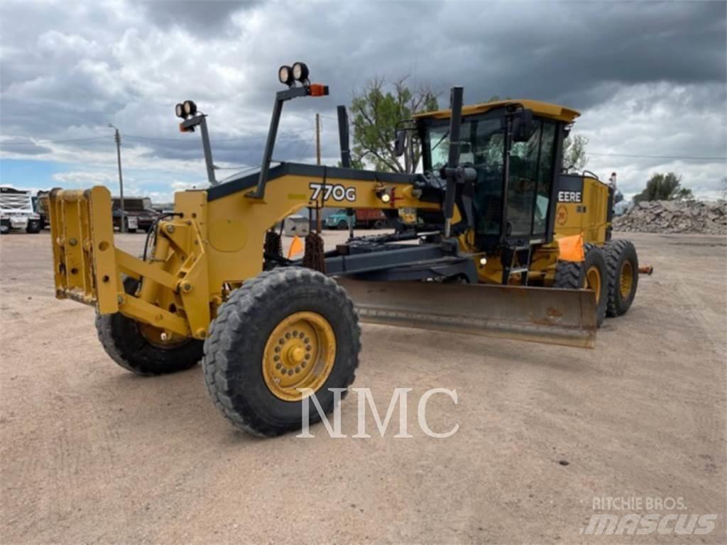 John Deere 770G_JD Grejdery