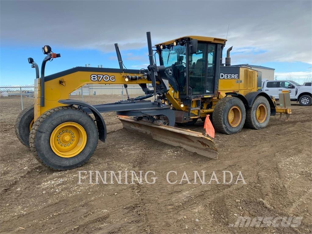 John Deere 870G Grejdery