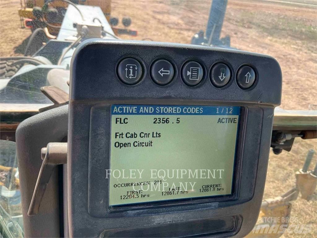 John Deere 872G Grejdery