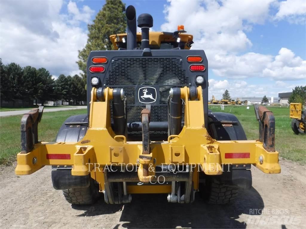 John Deere 872GP Grejdery