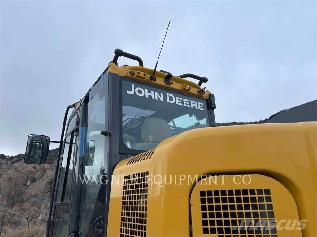 John Deere & CO. 135G Pásové rýpadlá