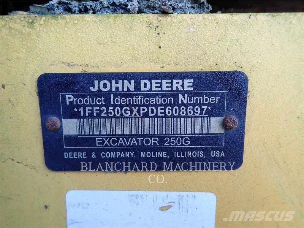 John Deere & CO. 250G LC Pásové rýpadlá