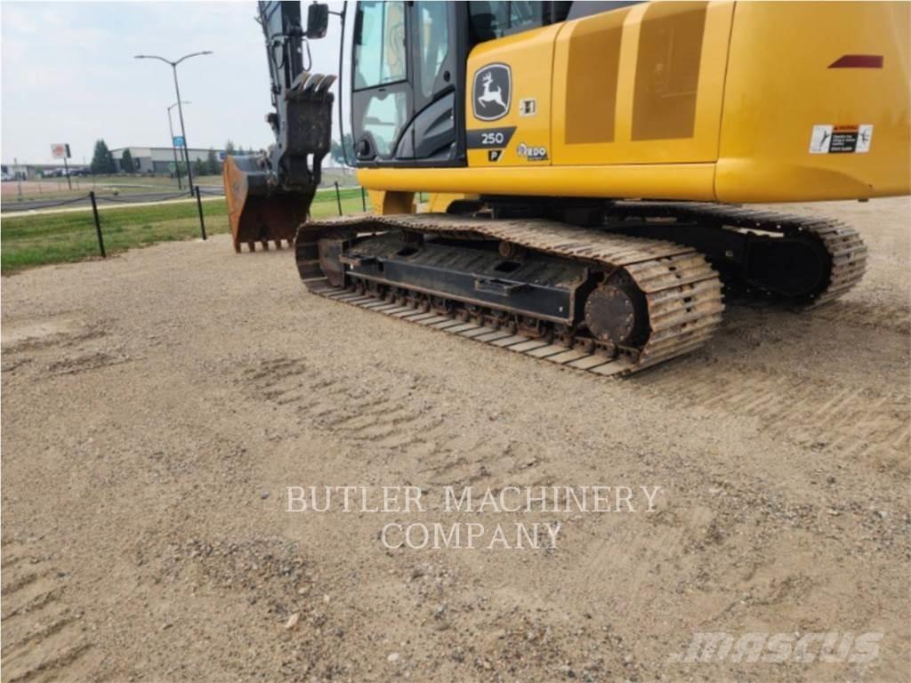 John Deere & CO. 250P Pásové rýpadlá