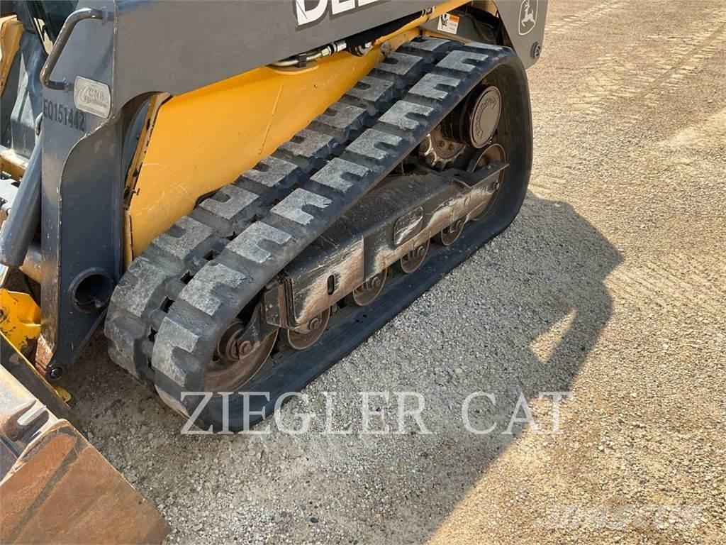 John Deere & CO. 323D Pásové nakladače