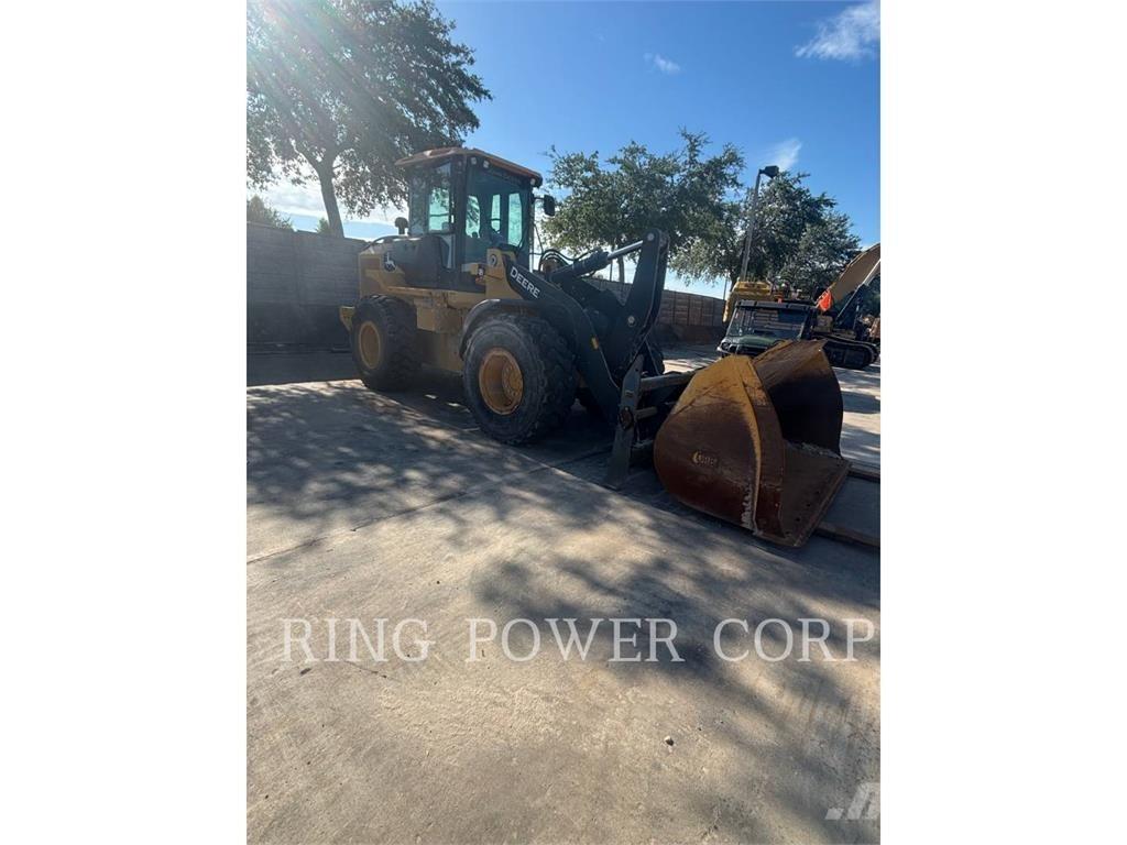 John Deere & CO. 544L Kolesové nakladače