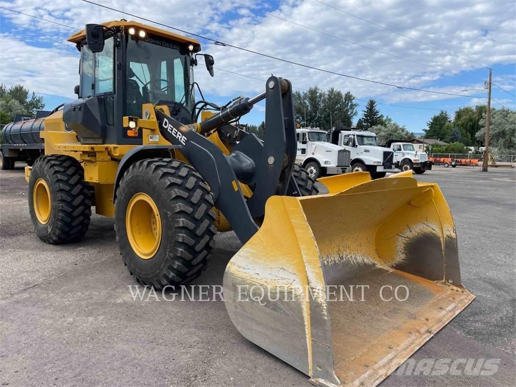 John Deere & CO. 544P Kolesové nakladače