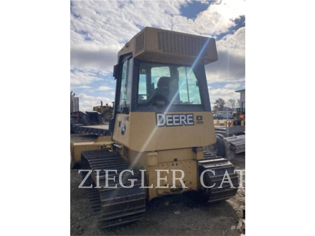 John Deere & CO. 550J Pásové dozéry